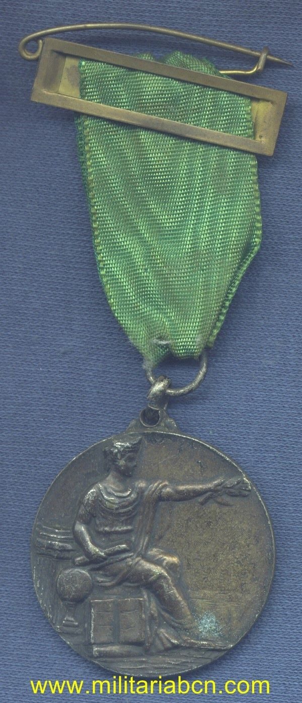 Militaria Barcelona España. Medalla escolar. Concedida en la enseñanza primaria y secundaria durante la Segunda República 1931-1939.