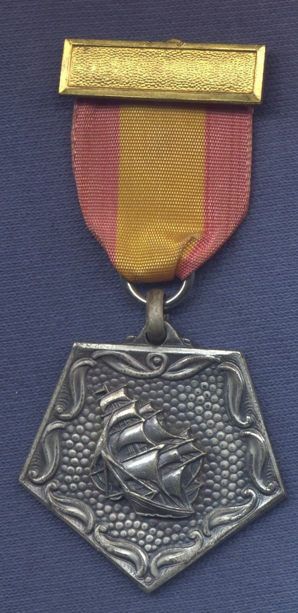 España. Medalla del Primer Centenario del Ictíneo Monturiol. Primer submarino. Barcelona. 1959.