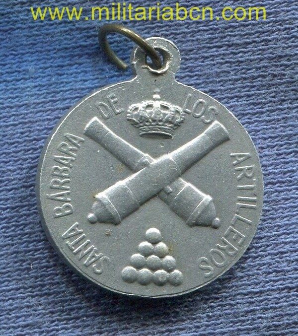 Militaria Barcelona España. Medalla de Santa Bárbara de los Artilleros. Aluminio. Epoca Alfonso XIII. 20 mm.