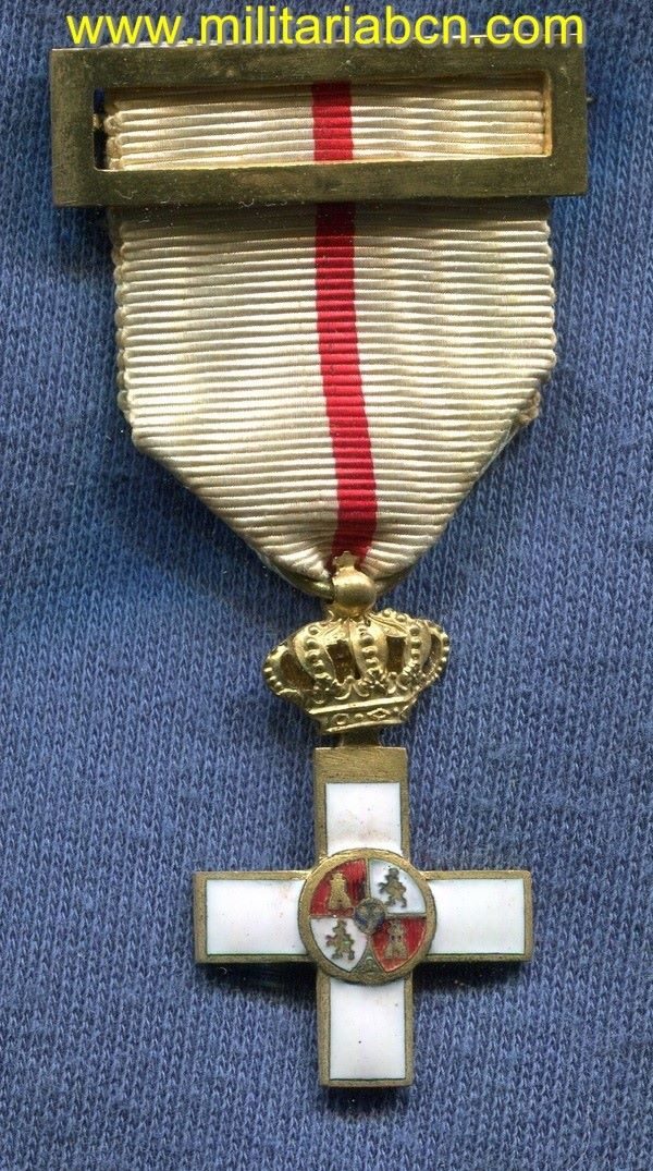 España. Cruz de la Orden al Mérito Militar. Distintivo blanco. Época Alfonso XII. Tamaño princesa.