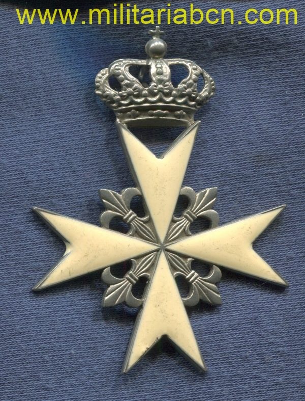 Militaria Barcelona España. Cruz de Cuello de la Orden de Malta. 67 x 50 mm