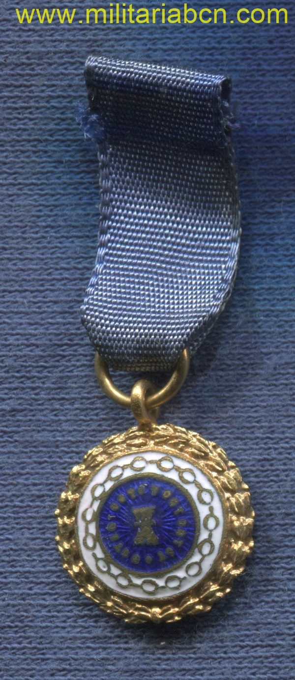 Miniatura de la Medalla de Sufrimientos por la Patria.   Cinta Azul por ej Cautivos en Zona Roja.   España. Medalla de la Guerra Civil.
