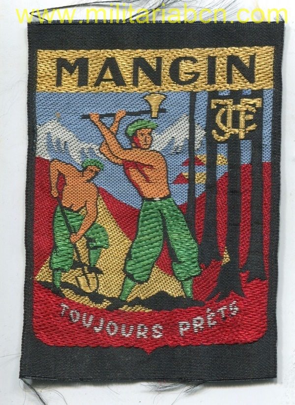 France. Badge Chantiers de la Jeunesse. Mangin
