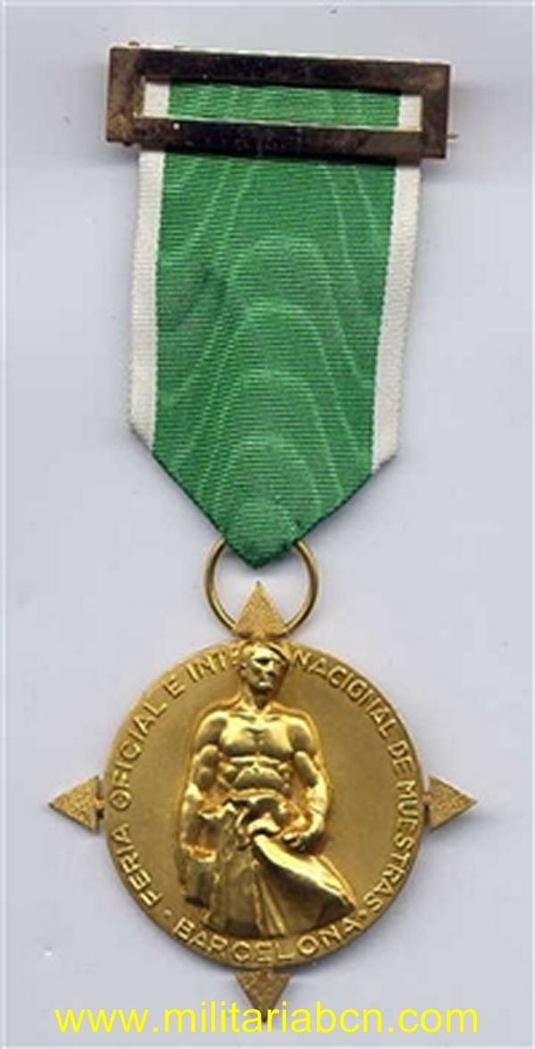 España. Medalla al Mérito de la Feria de Muestras de Barcelona. Plata dorada. Fabricada por Masriera