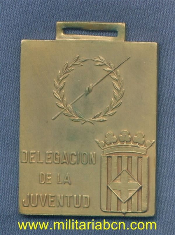 España. Epoca de Franco. Medalla de la Delegación de la Juventud de Barcelona. 1971. Grabada.