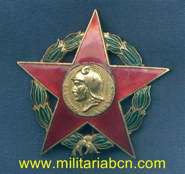 Militaria Barcelona España. Orden Laureada de Madrid. Ejército Popular de la República. Reproducción realizada en los años 80.