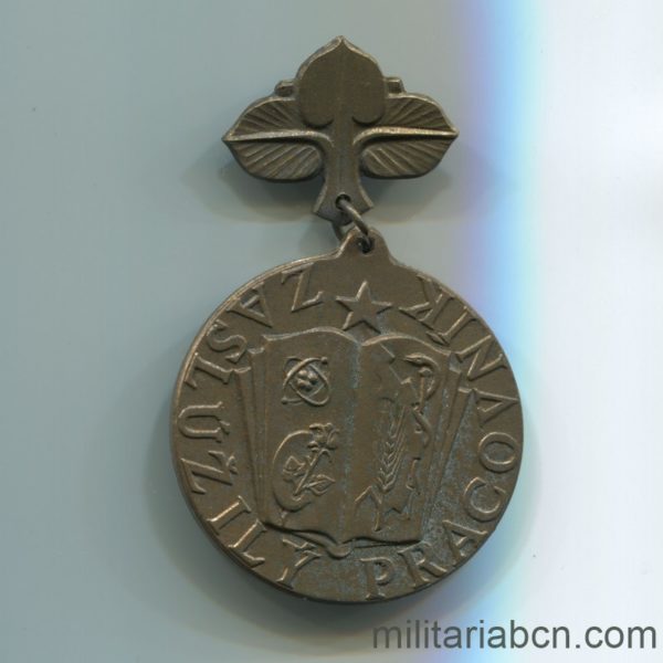 Militaria Barcelona. Socialist Republic of Czechoslovakia. Distinguished Teacher Medal of the Slovak Socialist Republic.
