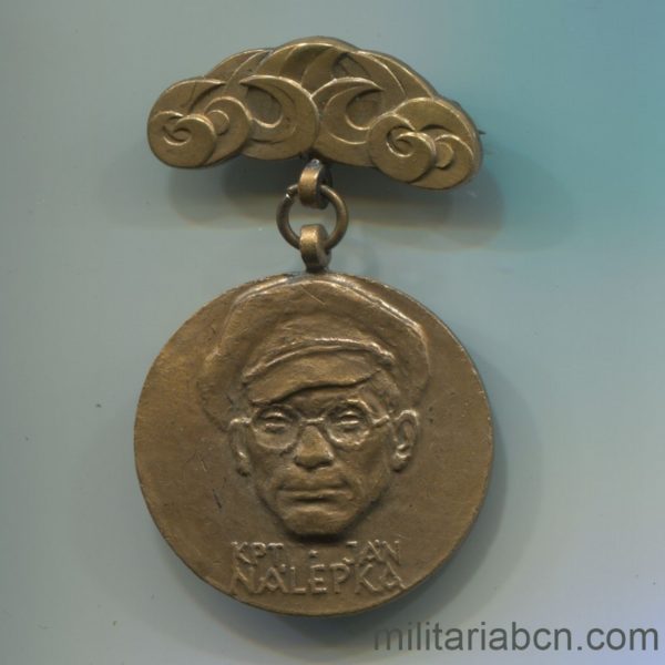 Militaria Barcelona Socialist Republic of Czechoslovakia. Ján Nálepka Medal. Slovak partisan, Hero of the USSR.