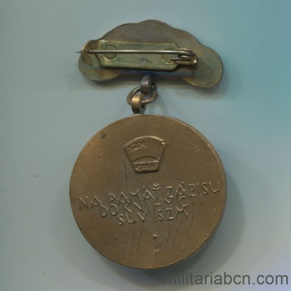 Militaria Barcelona Socialist Republic of Czechoslovakia. Ján Nálepka Medal. Slovak partisan, Hero of the USSR. Reverse