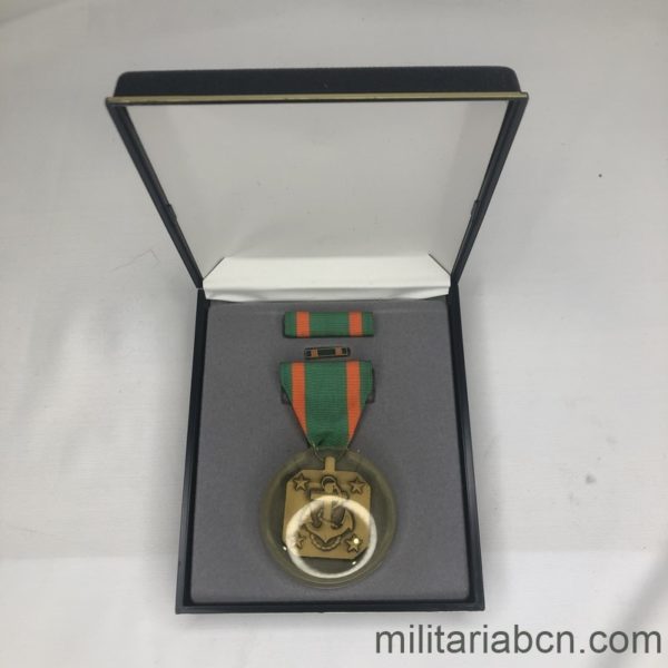 Militaria Barcelona USA. Navy Achievement Medal.  Box open 2