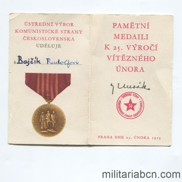 Militaria Barcelona Socialist Republic of Czechoslovakia. Medal of the 25th Anniversary of the Socialist Republic 1948-1973. With pin, box and award document Document