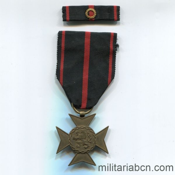 Militaria BarcelonaCzechoslovak Socialist Republic.  Medal for Political Prisoners 1939-1945. Ribbon