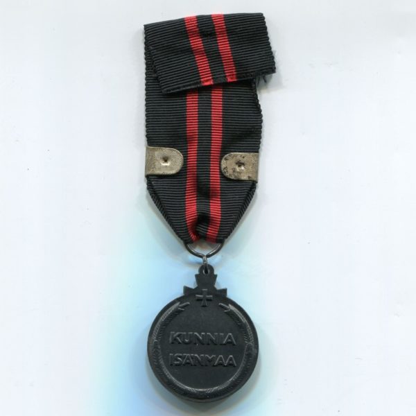 Militaria Barcelona Finland. Medal of the Winter War against the USSR 1939-1940. With Kenttäarmeija pin and two swords  Ribbon reverse