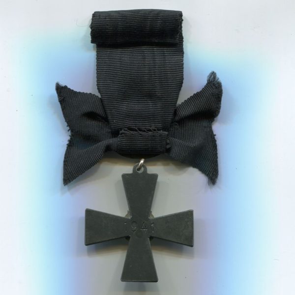 Militaria Barcelona Order of the Cross of Liberty, Mourning Cross. Was awarded to the relatives of service personnel killed in war. ribbon reverse
