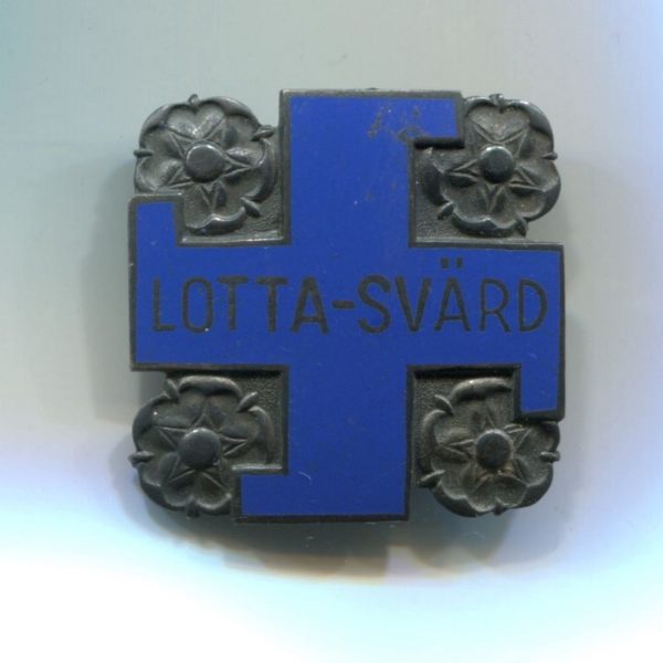 Militaria Barcelona Finlandia. Placa del Lotta-Svärd. Con número de serie. Con caja de origen.