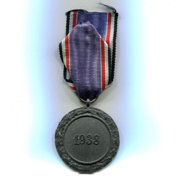 Militaria Barcelona Germany III Reich. Luftschutz medal. Zinc. Luftschutz-Ehrenzeichen Ribbon reverse