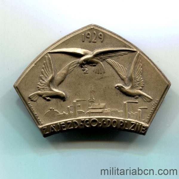 Militaria Barcelona Czechoslovak Republic.  1918-1938.  Sokol Badge of the Trip to Pilsen 1929
