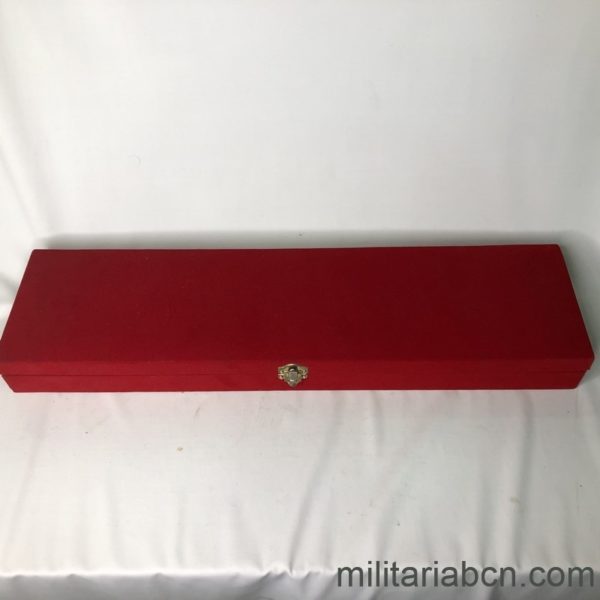 Militaria Barcelona Militaria Barcelona Thailand Army Officer Gala Dagger With presentation box awarded to a Captain of the Spanish Navy. box