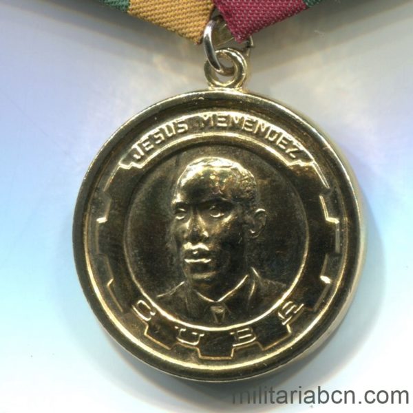 Militaria Barcelona Cuba. República Socialista. Medalla Jesús Menéndez. Central de Trabajadores de Cuba CTC