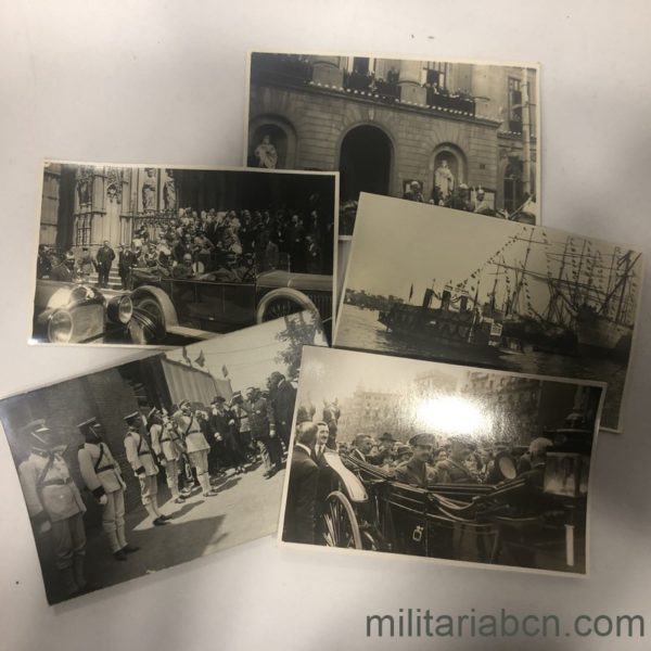 Militaria Barcelona Conjunto de 776 fotografías originales de Alfonso XIII en sus visitas a Barcelona de 1922, 1924 y 1929. Con imágenes de Alfonso XIII, Victòria Eugènia de Battenberg, el general Primo de Rivera, Vittorio Emanuele III y numerosas personalidades de la época. 11