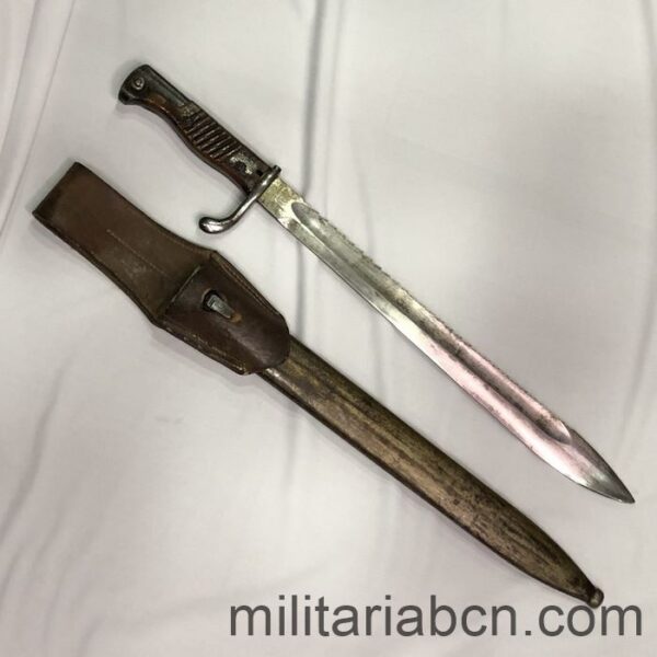 Germany. Bayonet 98/05 with saw. Neuer Art. blade