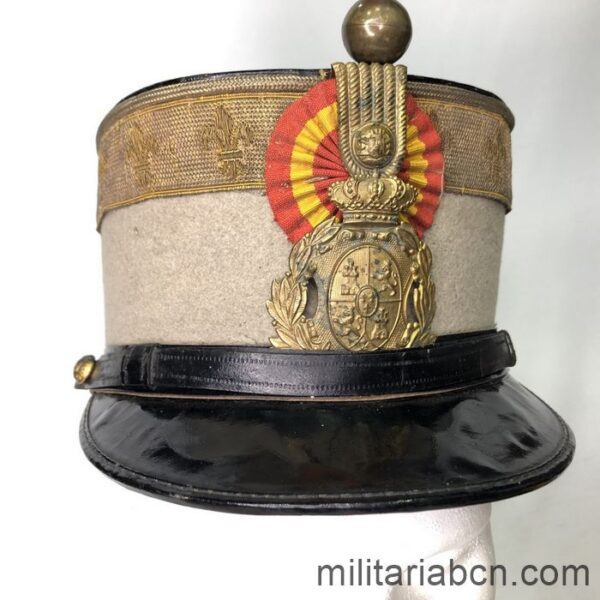 Ros de Oficial de Infantería. Época de Alfonso XIII. Fabricado por Medina.  primer plano