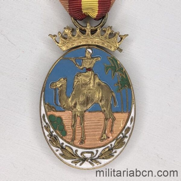 España. Medalla de Oficial de la Guerra Ifni Sahara 1958. Primer modelo.