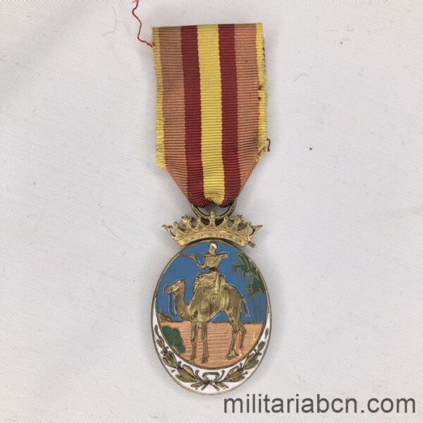 España. Medalla de Oficial de la Guerra Ifni Sahara 1958. Primer modelo. cinta