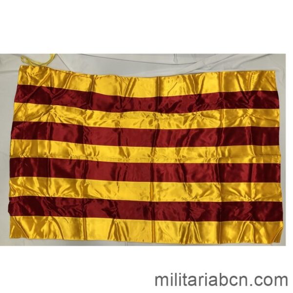 Catalunya. Bandera en ras per a despatx. Alta qualitat. 165 x 105 cm. Senyera de Catalunya