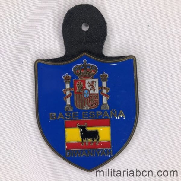 Placa de pecho de la Base Militar española en Diwaniyah, en Irak. Modelo no oficial. Época Juan Carlos I.