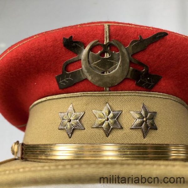 Gorra de plato de Capitán de Regulares. Época de Franco. Fabricada per Marañés, Ceuta. detalle