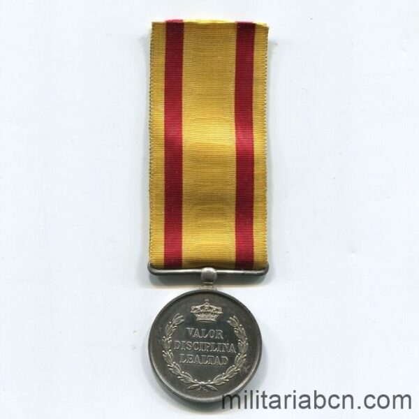 España. Medalla de Alfonso XII a los Ejércitos en Operaciones 1875. Tercera Guerra Carlista. cinta reverso