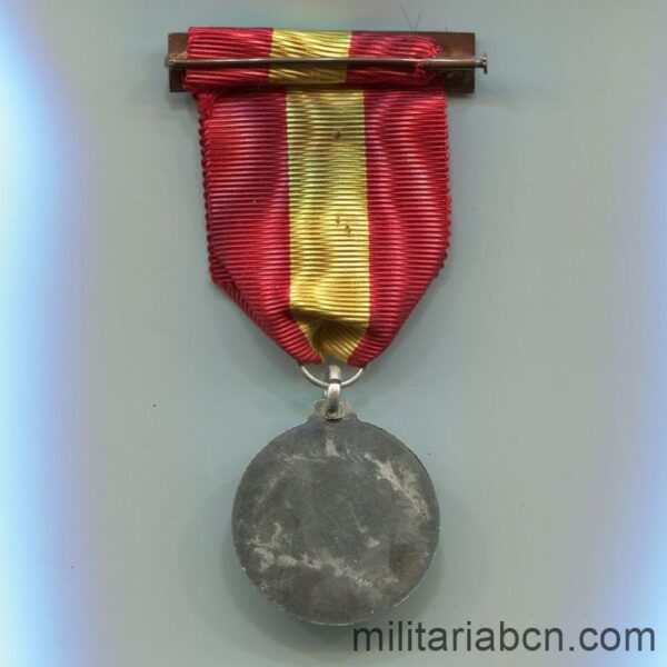 Medalla Italiana con el rostro de Franco. Medalla de la Guerra Civil Española. cinta reverso