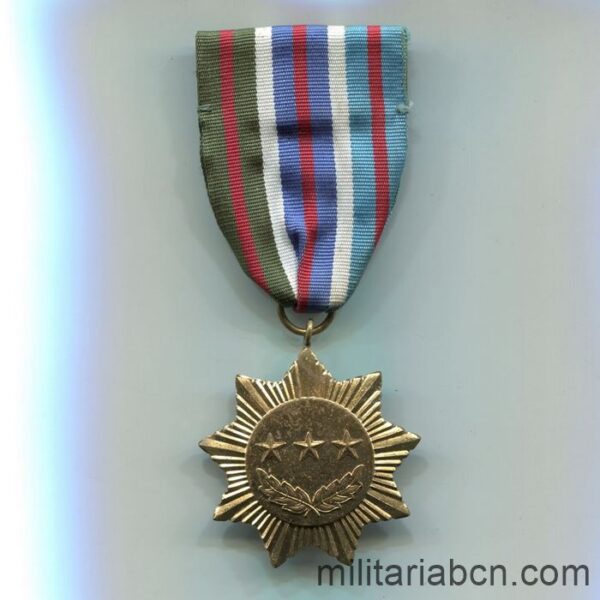 Medalla de Combatiente en la Guerra Popular ribbon