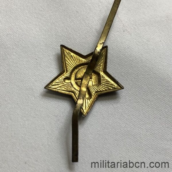 USSR Soviet Union. Soviet Army Officer Cap Badge. 2nd World War badge. reverse