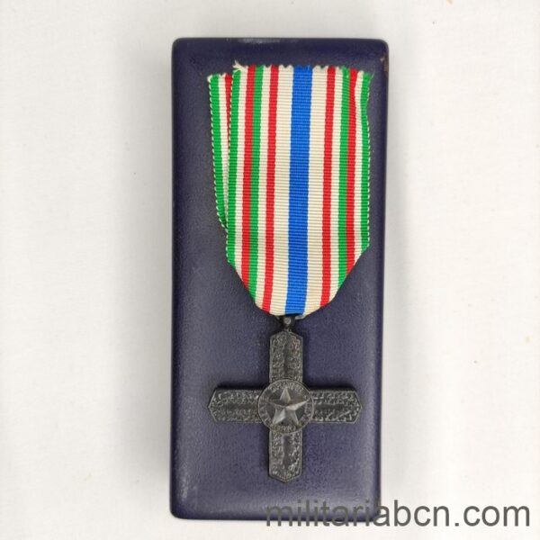 República de Italia. Cruz de Caballero de la Orden de Vittorio Veneto