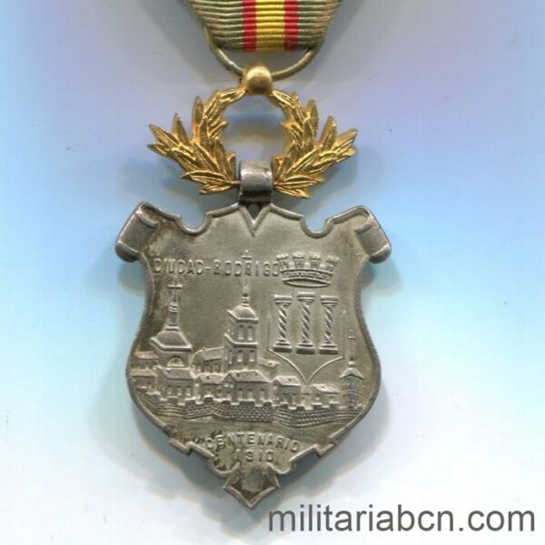 Medalla conmemorativa del centenario del sitio de Ciudad Rodrigo. Versión plata. reverso