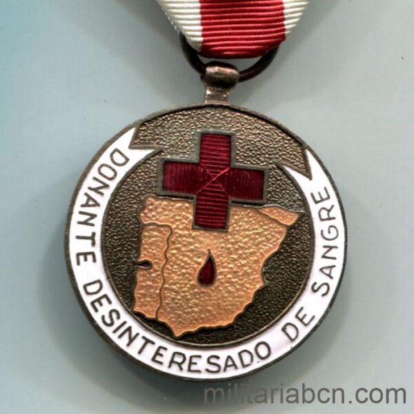 Medalla de la Cruz Roja Española de Donante Desinteresado de Sangre. Modelo 1967.