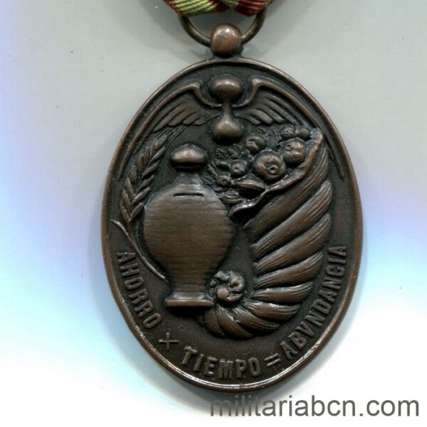 Medalla al Mérito en el Ahorro. Creada en 1947
