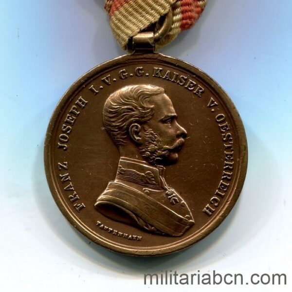 Austria. Medalla al Valor. 1866 a 1916. Der Tapferkeit. Versión bronce. Franz Joseph I. Medalla de la Primera Guerra Mundial.