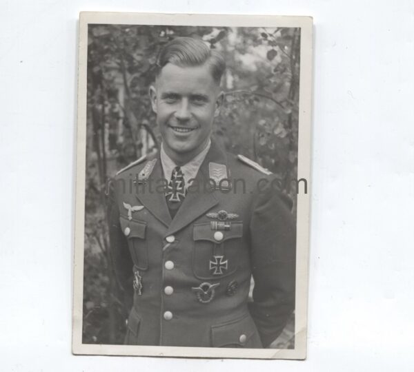 Autographed photograph by Gustav Pressler, pilot decorated with the Knight's Cross.