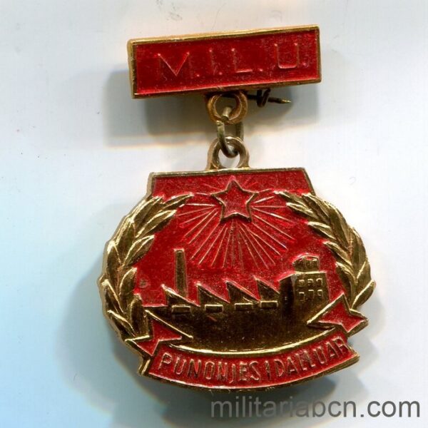 People's Socialist Republic of Albania. Socialist propaganda badge. N7.
