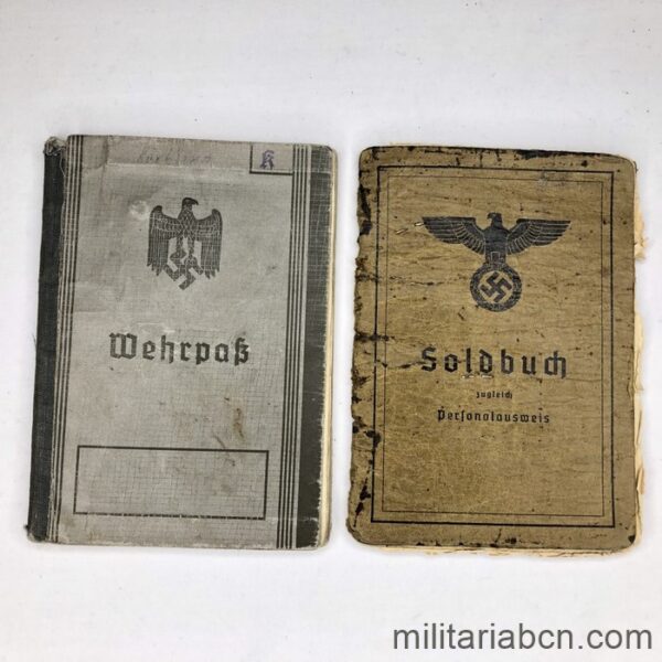 Wehrpass y Soldbuch de un Gefreiter, luego Oberstgefraiter y Unteroffizier de la Wehrmacht