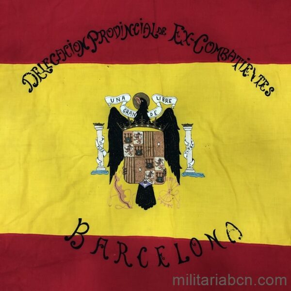 Bandera de la Delegación Provincial de Ex-Combatientes de Barcelona. Bordada. Primer modelo 1938-1945.