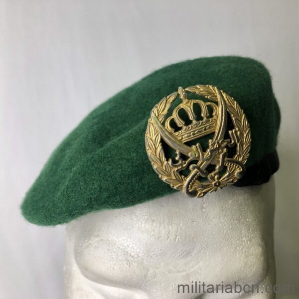 Jordan. Green beret of the Special Forces. Military beret. Militaria Barcelona