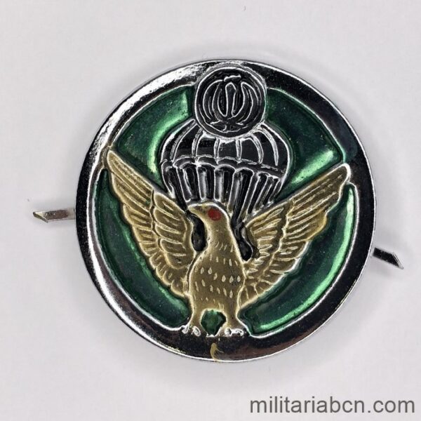 Islamic Republic of Iran. Army Paratroopers Beret Badge, Artesh. Metal. Model 2b.