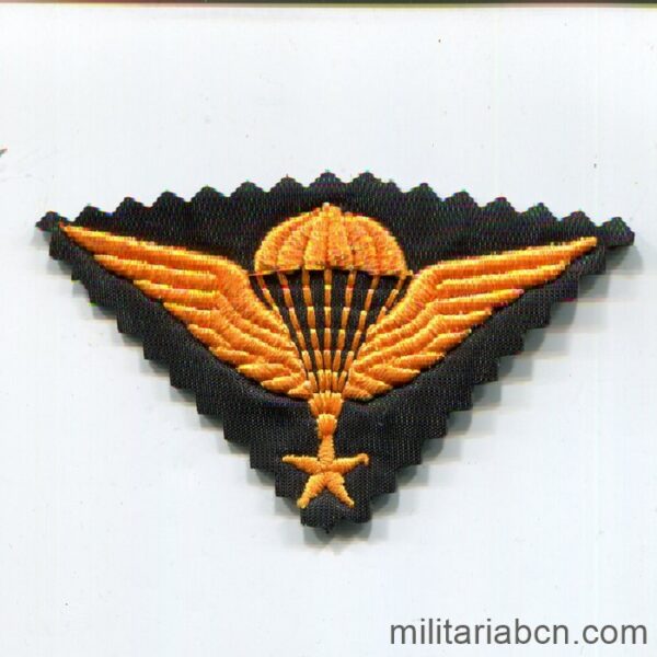 Islamic Republic of Iran. Army Paratrooper Wings, Artesh in cloth. Basic. Gold version. N5