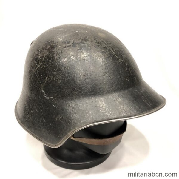 Swiss. Swiss helmet model 1918/40 in black