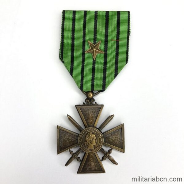 Francia. Cruz de Guerra 1939-1940. Instituida por el Gobierno de Vichy. Con estrella de bronce en la cinta: Citación en el orden del día del Regimiento.