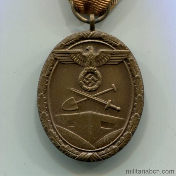 Alemania III Reich. Medalla de la Defensa del Muro Atlántico, Medalla del Muro Occidental o Medalla de la Línea Sigfrido. Deutsches Schutzwall Ehrenzeichen.